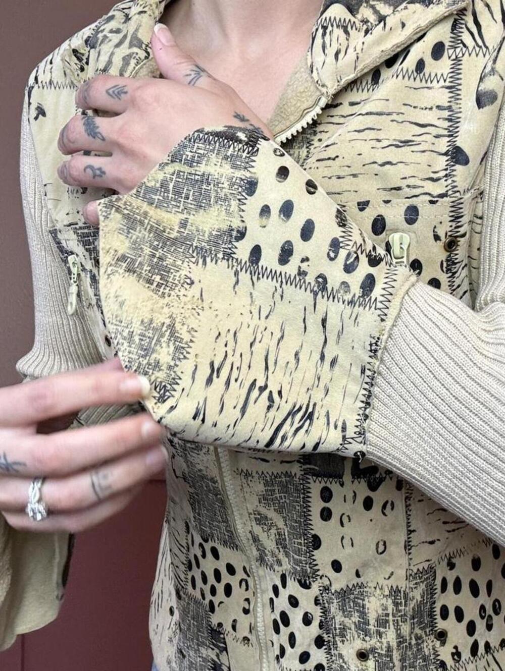 animal patchwork jacket cream black bell sleeves early 2000s vintage y2k - Picture 7 of 8
